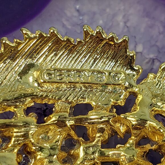 Vintage Signed Gerry's Gold Tone Pearl Aqua Blue Crystal Rhinetsone Leaf Brooch - Picture 12 of 14